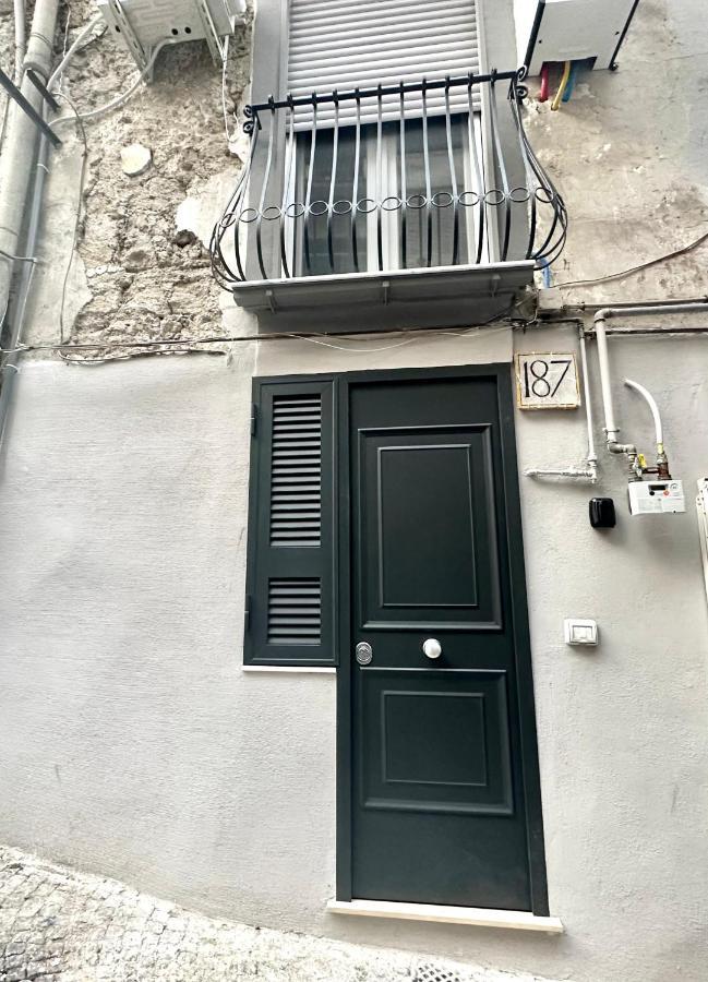 Isabel Suite Neapel Exterior foto