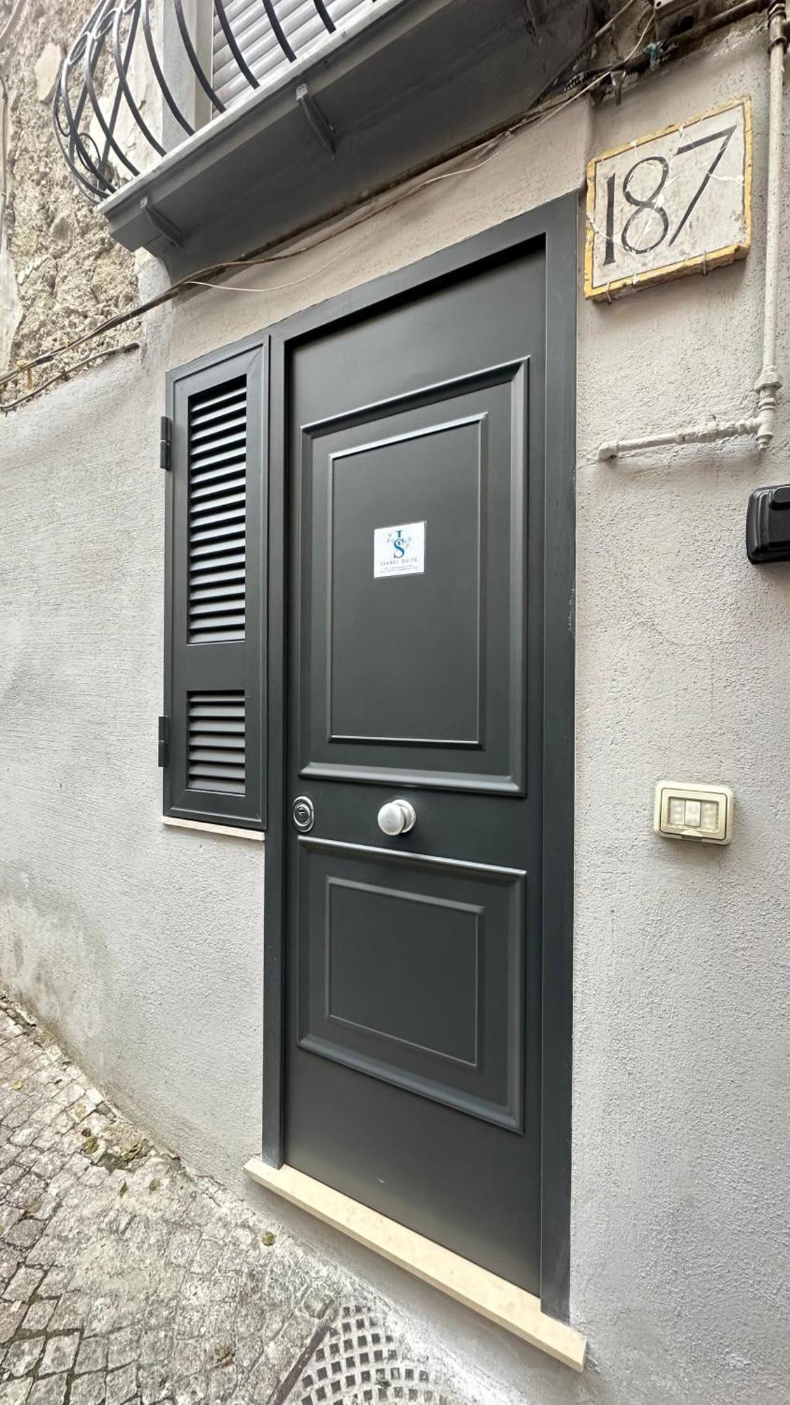 Isabel Suite Neapel Exterior foto